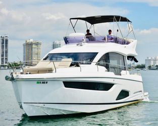 44' Sealine 2019