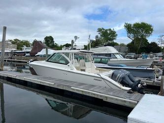 35' Pursuit 2017