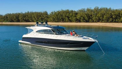 54' Riviera 2022