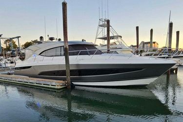 54' Riviera 2022