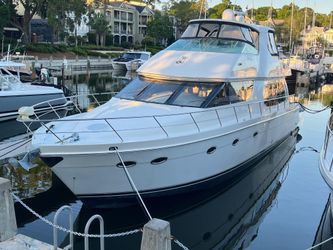 56' Carver 2004 Yacht For Sale