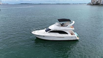 38' Meridian 2004