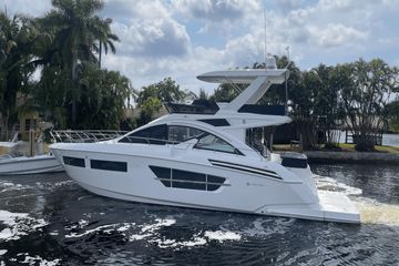 60' Cruisers Yachts 2024