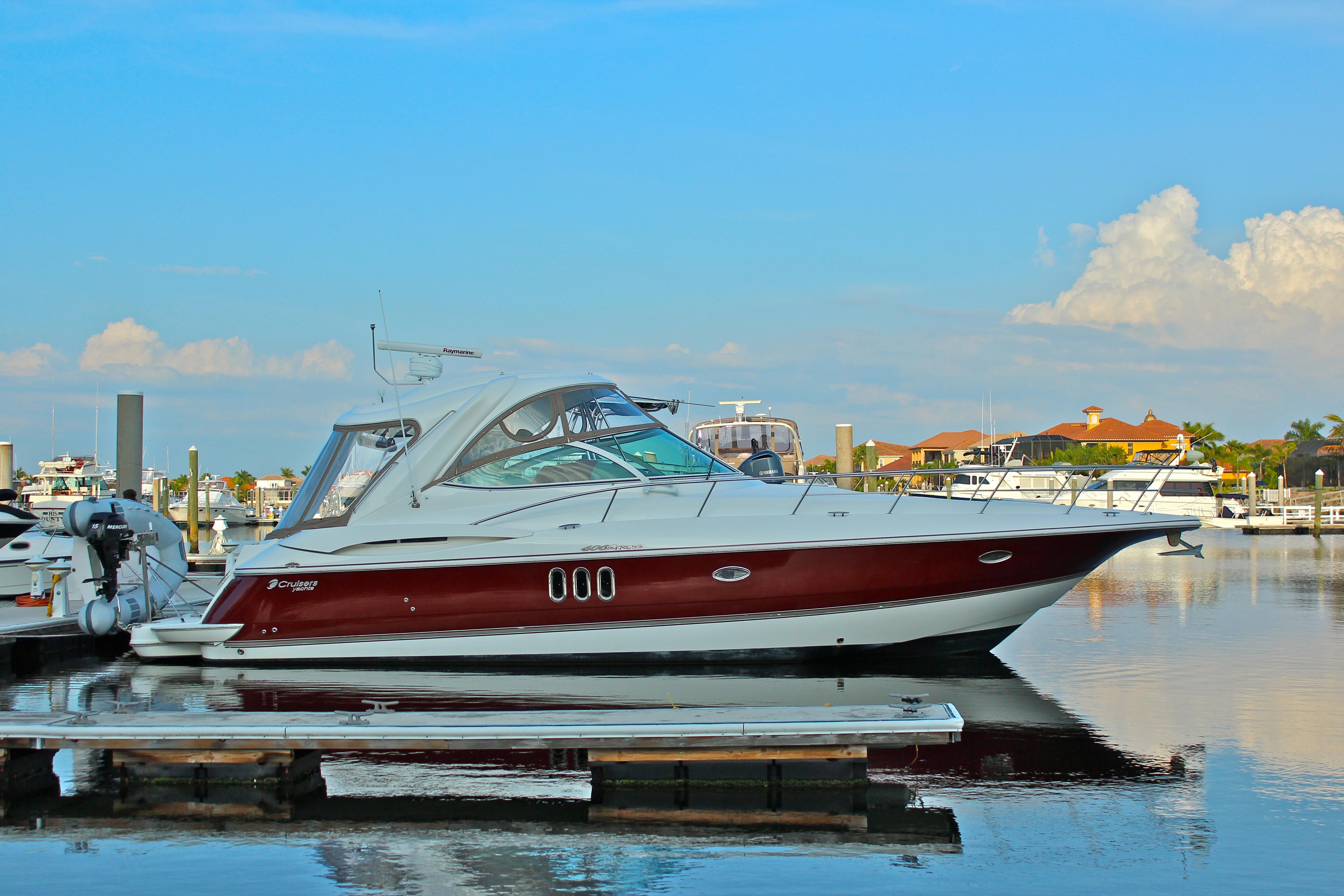 cruisers yachts 400 express for sale