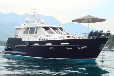 Motor Yacht Antema Prestige 170