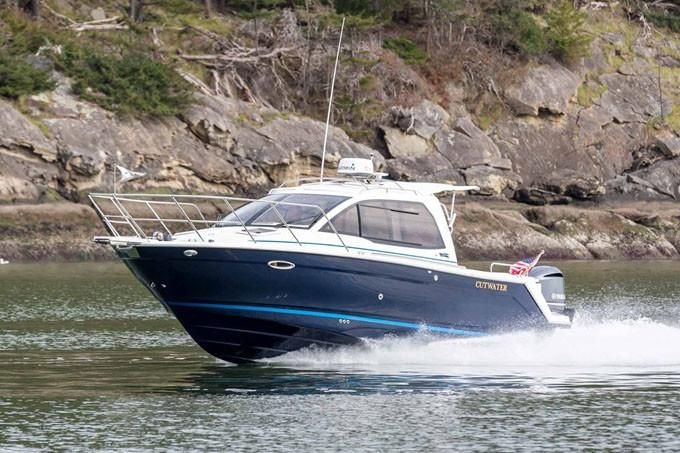 2020-cutwater-c-24-coupe-cruiser-for-sale-yachtworld