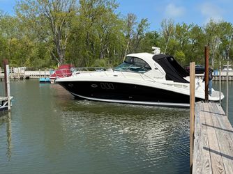 39' Sea Ray 2011