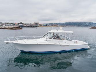 38' Viking 2022