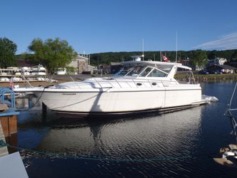 40' Tiara Yachts 2001