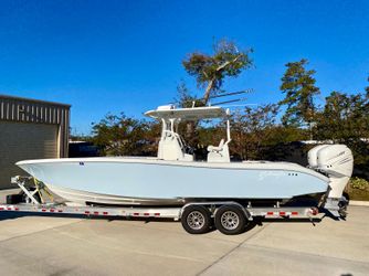 29' Yellowfin 2019