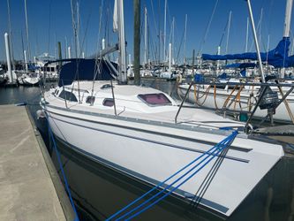 38' Catalina 2013