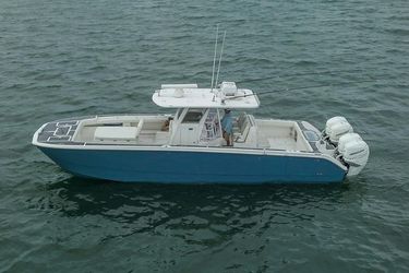 37' Invincible 2020
