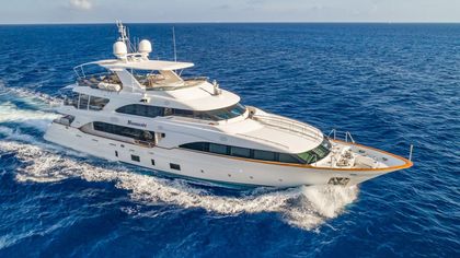 121' Benetti 2013