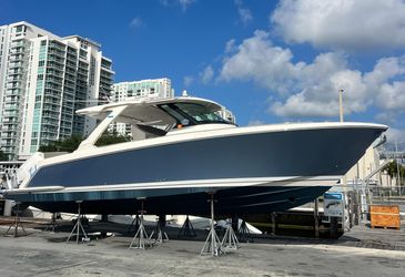 38' Tiara Yachts 2023