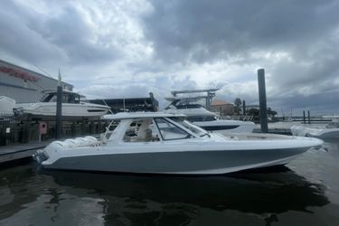 38' Boston Whaler 2022