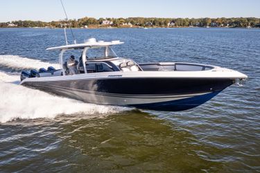 43' Fountain 2022
