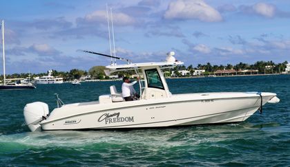 32' Boston Whaler 2015