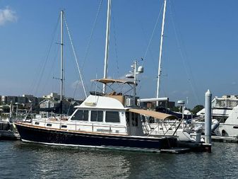Grand Banks 43 Eastbay FB