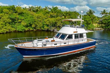 47' Grand Banks 2005 Yacht For Sale