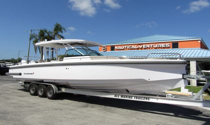 38' Axopar 2024
