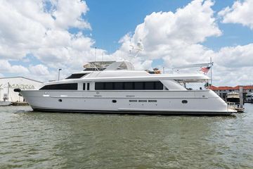 100' Hatteras 2004
