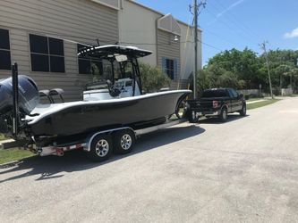 26' Yellowfin 2018