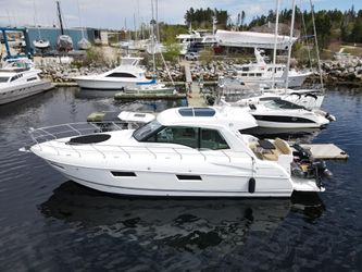 48' Cruisers Yachts 2016