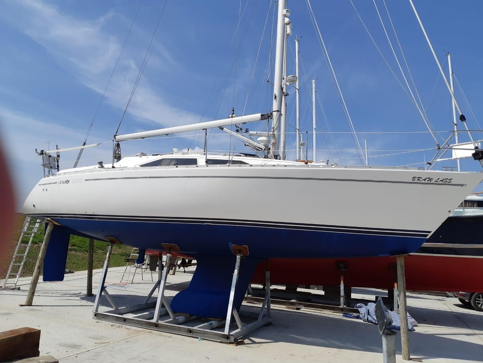 maxi 1000 yacht for sale