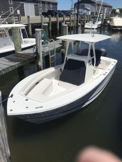 2017 Regulator 23 Forward Seating