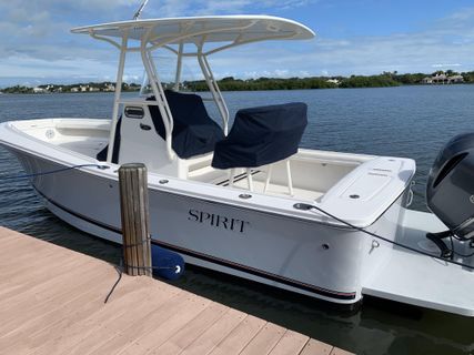 2017 Regulator 23 Forward Seating