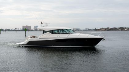 44' Tiara Yachts 2015