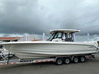 36' Boston Whaler 2023