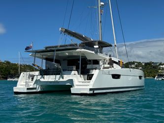 44' Fountaine Pajot 2021