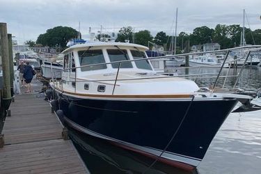 42' Sabre 2012