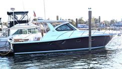 Tiara Yachts 3900 Coronet