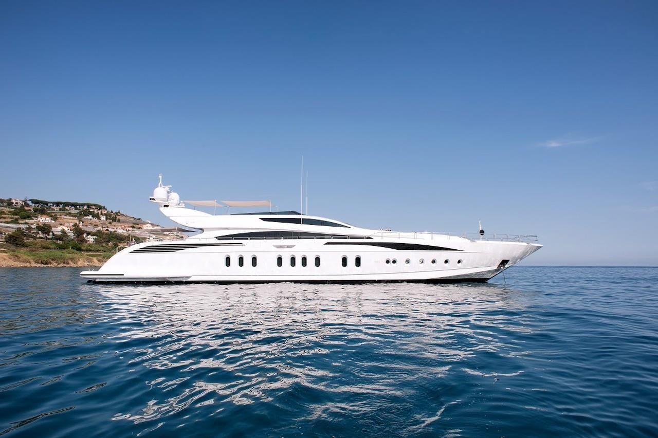 leopard 46 superyacht for sale