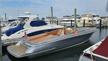 32' Chris-craft 2013