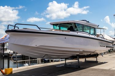 38' Axopar 2025
