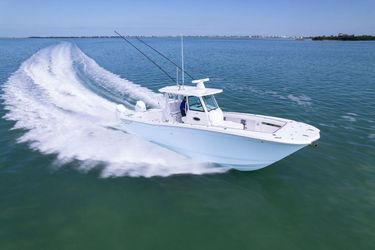 34' Caymas 2025