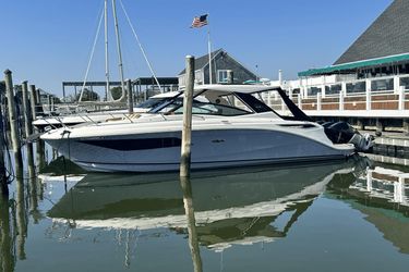 32' Sea Ray 2019