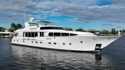 109' Westport 2001