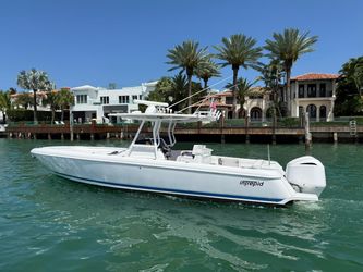 32' Intrepid 2012