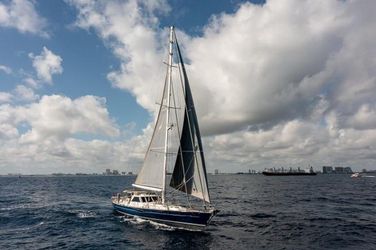 Camper & Nicholsons Cruising sailboat