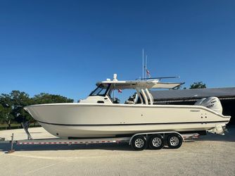 35' Pursuit 2024