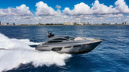 62' Pershing 2022