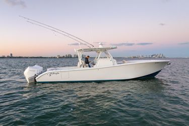 39' Yellowfin 2016