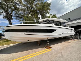 35' Wellcraft 2023