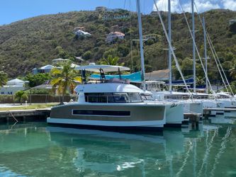 36' Fountaine Pajot 2018