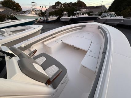 2024 Regulator 34