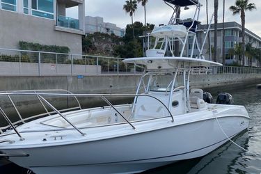 32' Boston Whaler 2007